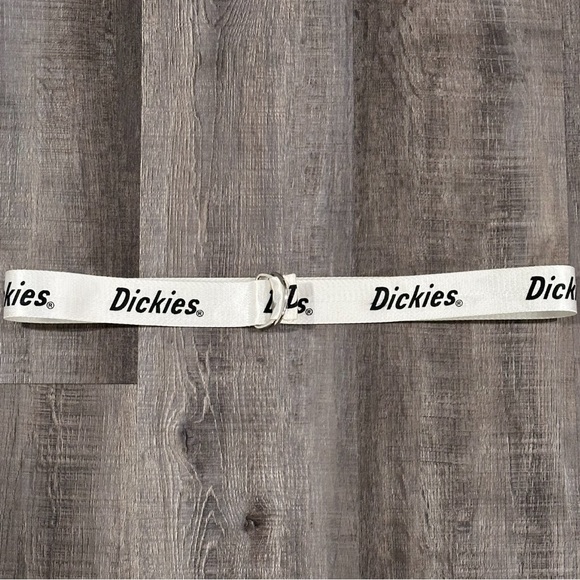 💞 New Women’s 36” White Dickies Logo Belt - Picture 1 of 2